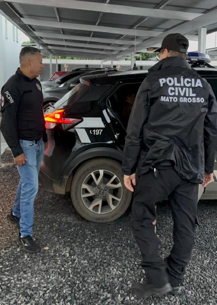 Polícia Civil cumpre mandados contra grupo investigado por golpes.