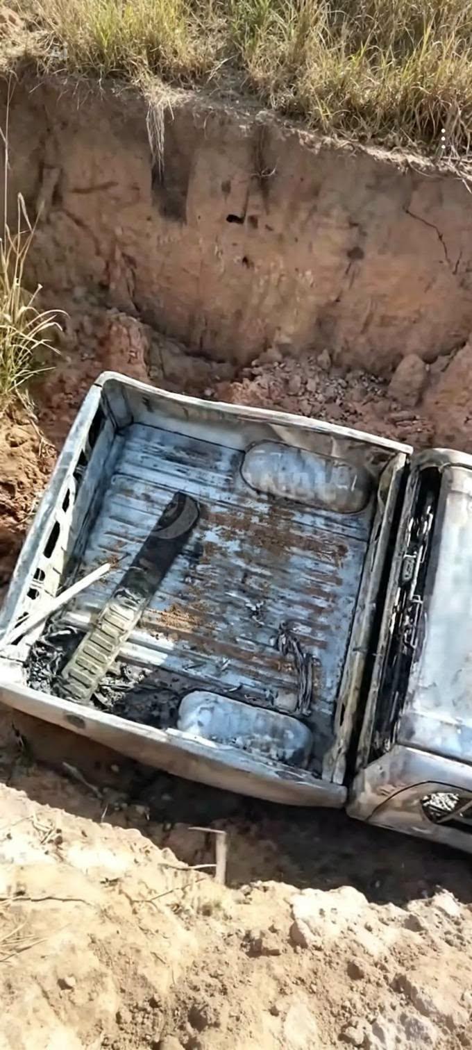 CAMINHONETE DE VEREADOR DE VALE DO SÃO DOMINGOS SEQUESTRADO É ENCONTRADA QUEIMADA EM VILA BELA.