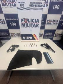 Dupla suspeita de homicídio é presa com armas e munições em Cáceres.