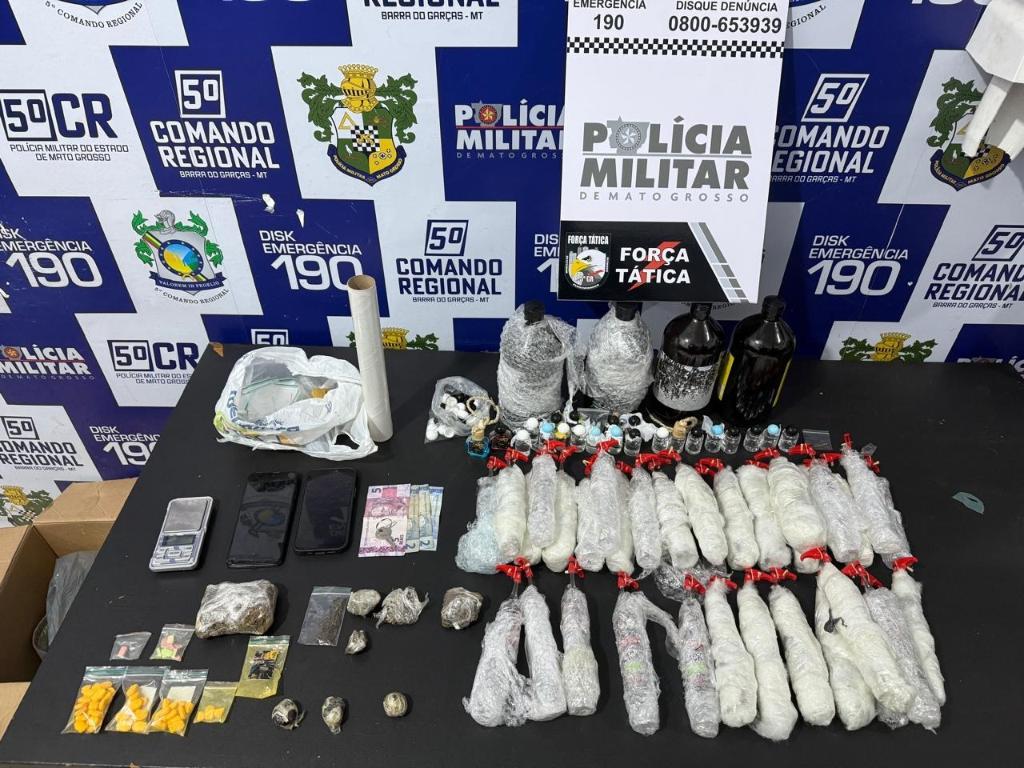 Força Tática desarticula laboratório de drogas sintéticas e detém quadrilha por tráfico.