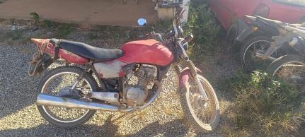 Homem é preso com moto roubada.