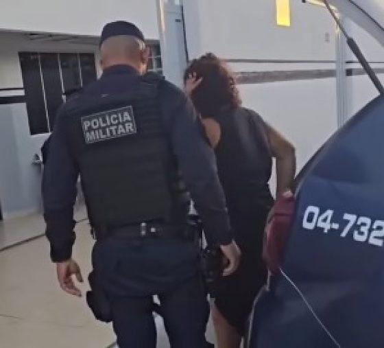 Mulher tenta matar marido após ele dizer que faria sexo com outra dentro da casa.