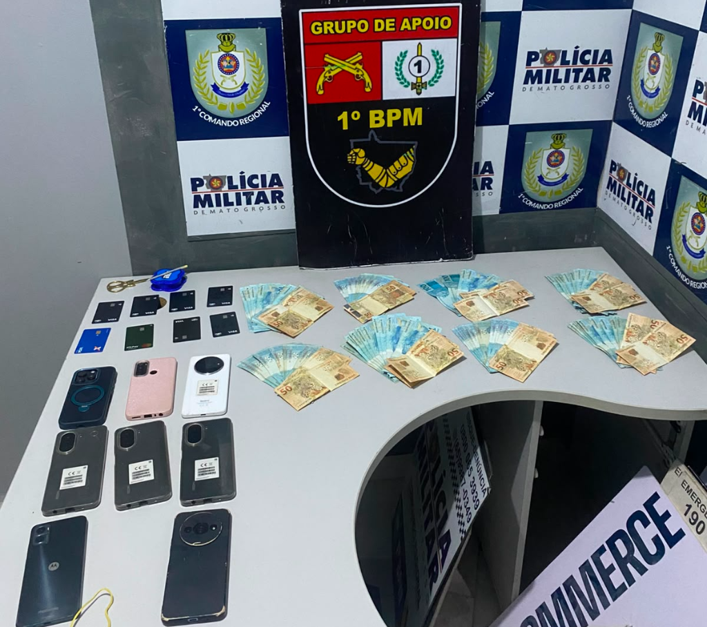 Polícia Militar localiza mala com R$ 8 mil e prende suspeito por golpes na internet.