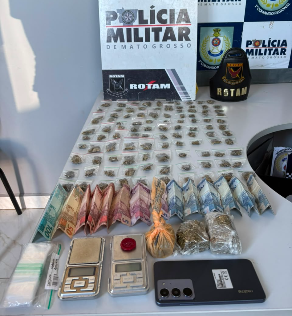 Rotam apreende mais de 100 porções de entorpecentes e prende mulher por tráfico.