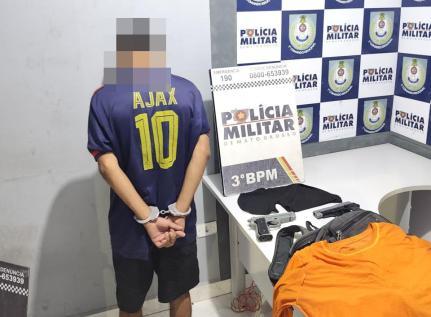 Assaltantes tenta roubar farmácia, um é preso com arma falsa.