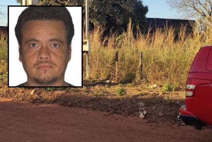 Homem é encontrado morto em terreno baldio.