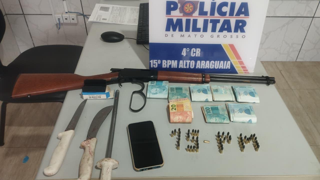 Homem é preso com arma e 427 quilos de carne bovina sem documentação.