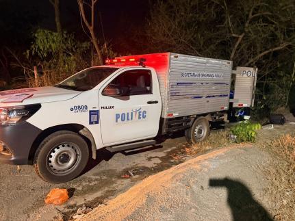 Jovem é executado a tiros por dupla em motocicleta.