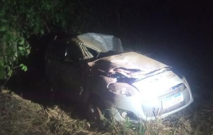 Mãe e filho morrem em capotamento, 3 ficaram feridos.
