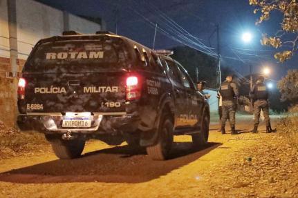 Trabalhador recém-chegado na cidade é sequestrado, interrogado e agredido por faccionados.