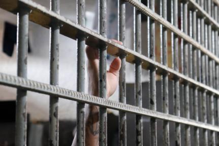 Homem é condenado a 40 anos de prisão por matar a amante em cidade do interior.