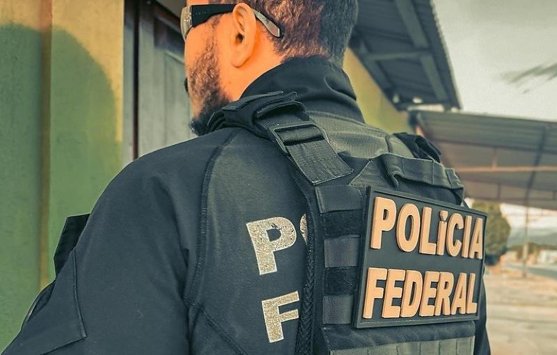 PF investiga suspeito por armazenar arquivos de abuso sexual infantil em MT.