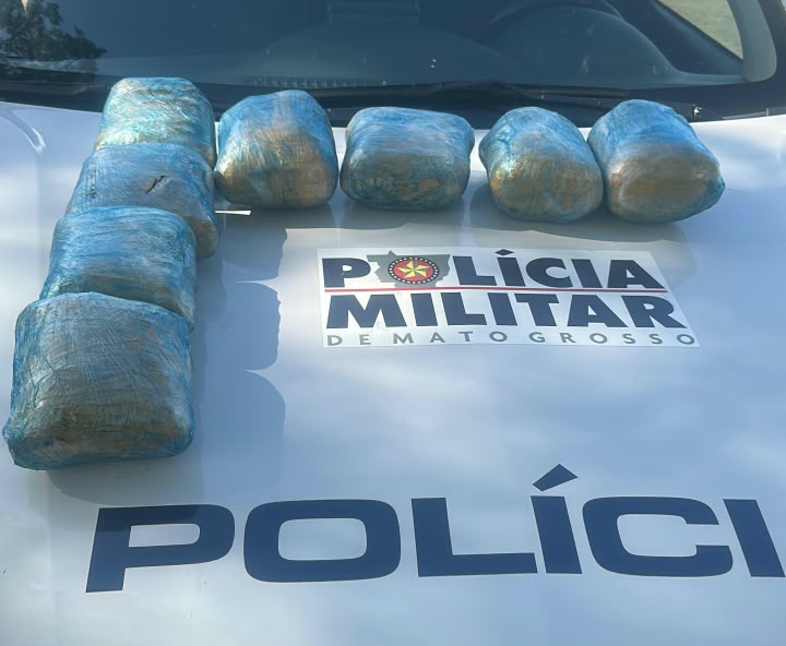 Polícias Militares de MT e Goiás prendem mulher e apreendem 25 quilos de skank em rodovia.