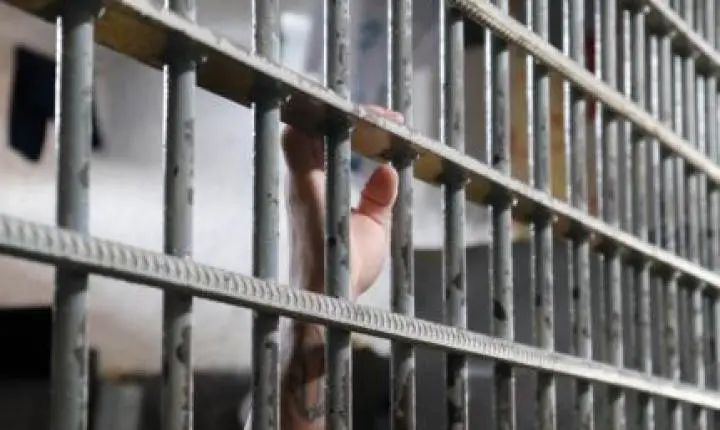 Homem é condenado a 40 anos de prisão por matar a amante em cidade do interior.