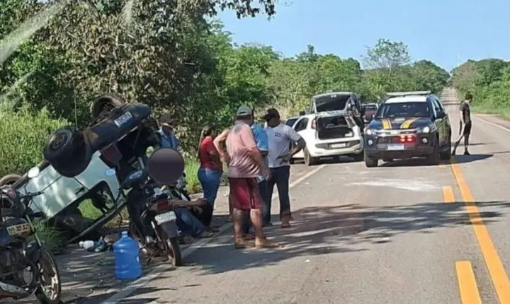 Homem fica gravemente ferido após capotamento na BR-070 em Cáceres.