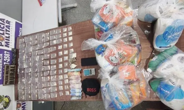 Patrulha Rural apreende 102 porções de drogas e prende faccionado por tráfico.