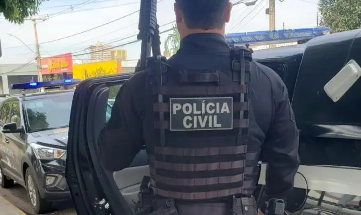 Polícia Civil cumpre mandados contra faccionados envolvidos em homicídio ocorrido em 2024.