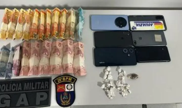 Suspeito é preso após obrigar adolescente a esconder drogas nas partes íntimas.